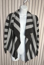 Chaps Jeans Strickjacke S grau gestreift Wass...