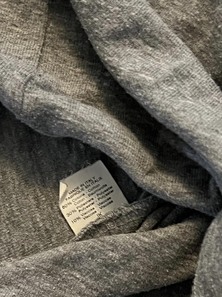 Top brandy melville gris manga larga. mezcla de algodón. talla única. hecho en Italia. Foto 3 de 3