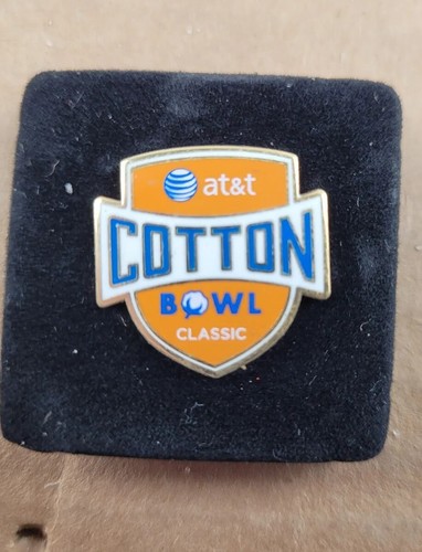 2014 AT&T Cotton Bowl Classic Team Issued Award Pin Mizzou vs Oklahoma State