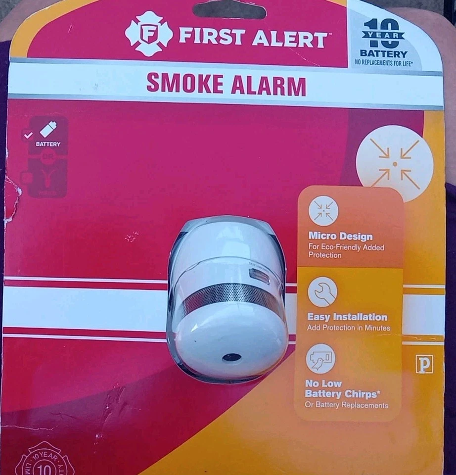 First Alert Smoke Alarm Micro Design 10 Year Battery New Easy Installation - Image 2 of 4