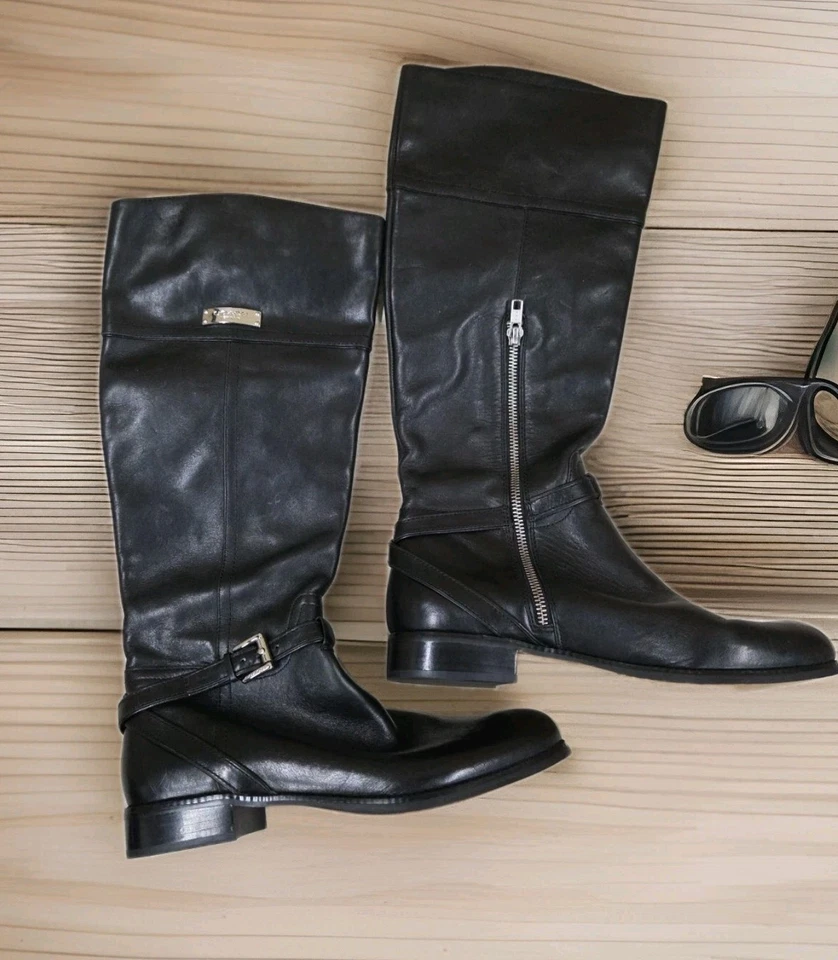 Botas de Equitação Coach Feminina Micha Bezerro Largo Couro Preto Tamanho 8.5 B Zíper - Imagem 2 de 4