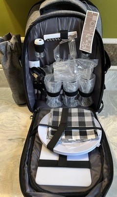 NWT Michigan Works Picnic Backpack for 4 Person w/ Cooler Compartment, blanket