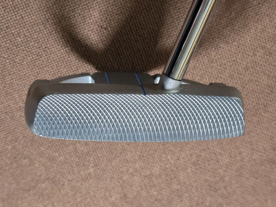 TIGERSHARK Lady Shark Mallet Putter + Cover * EZ Align Unique Design RH Ladies - Image 3 of 4