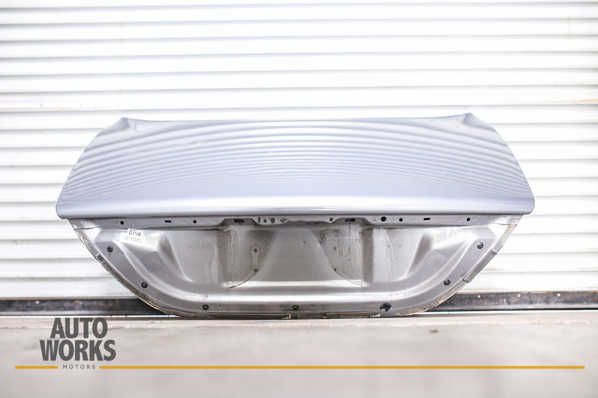 04-07 Jaguar X350 XJ8 XJR Vanden Plas Trunk Lid Shell Lunar Gray