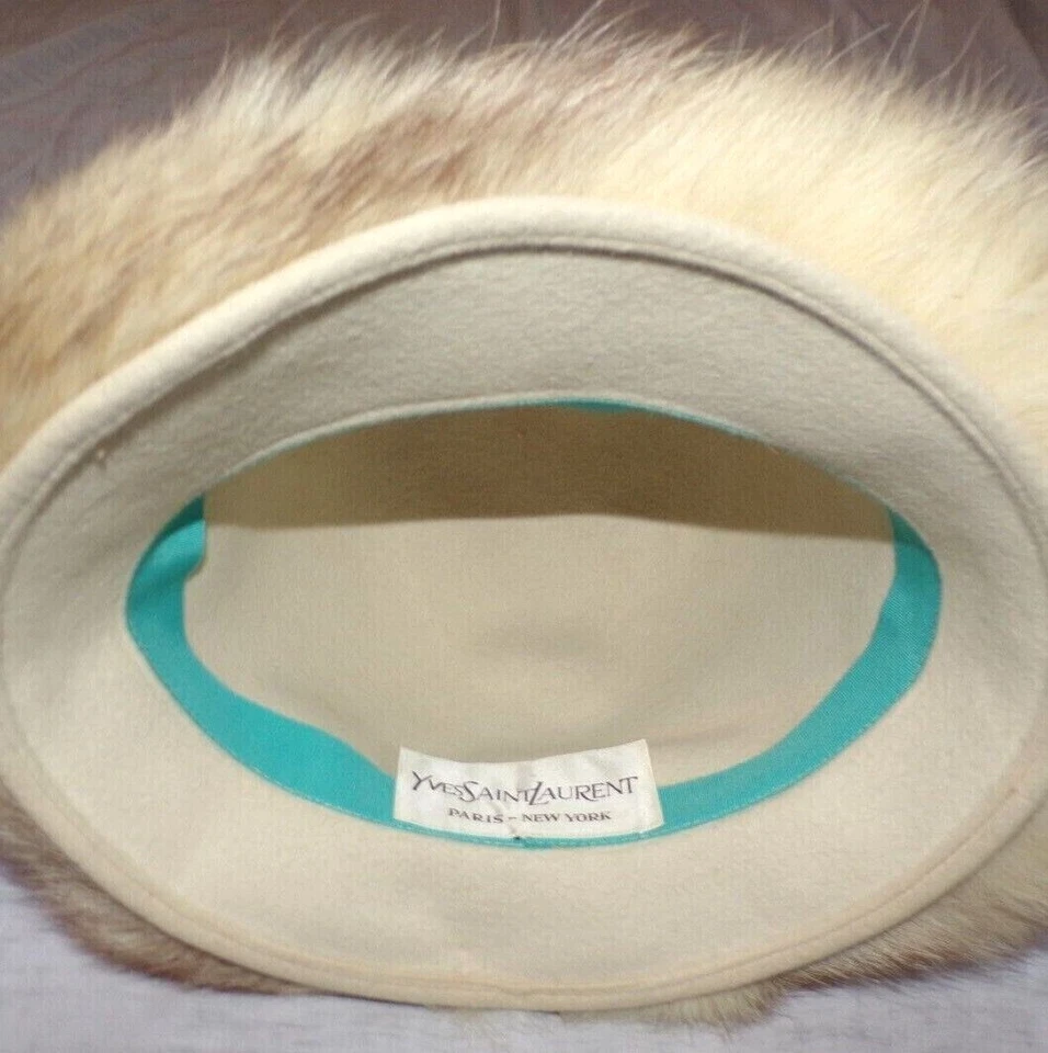 De Colección Mujer Diseñador Yves Saint Laurent Terciopelo Crema Piel Borde Cubo Sombrero Italia Foto 4 de 4