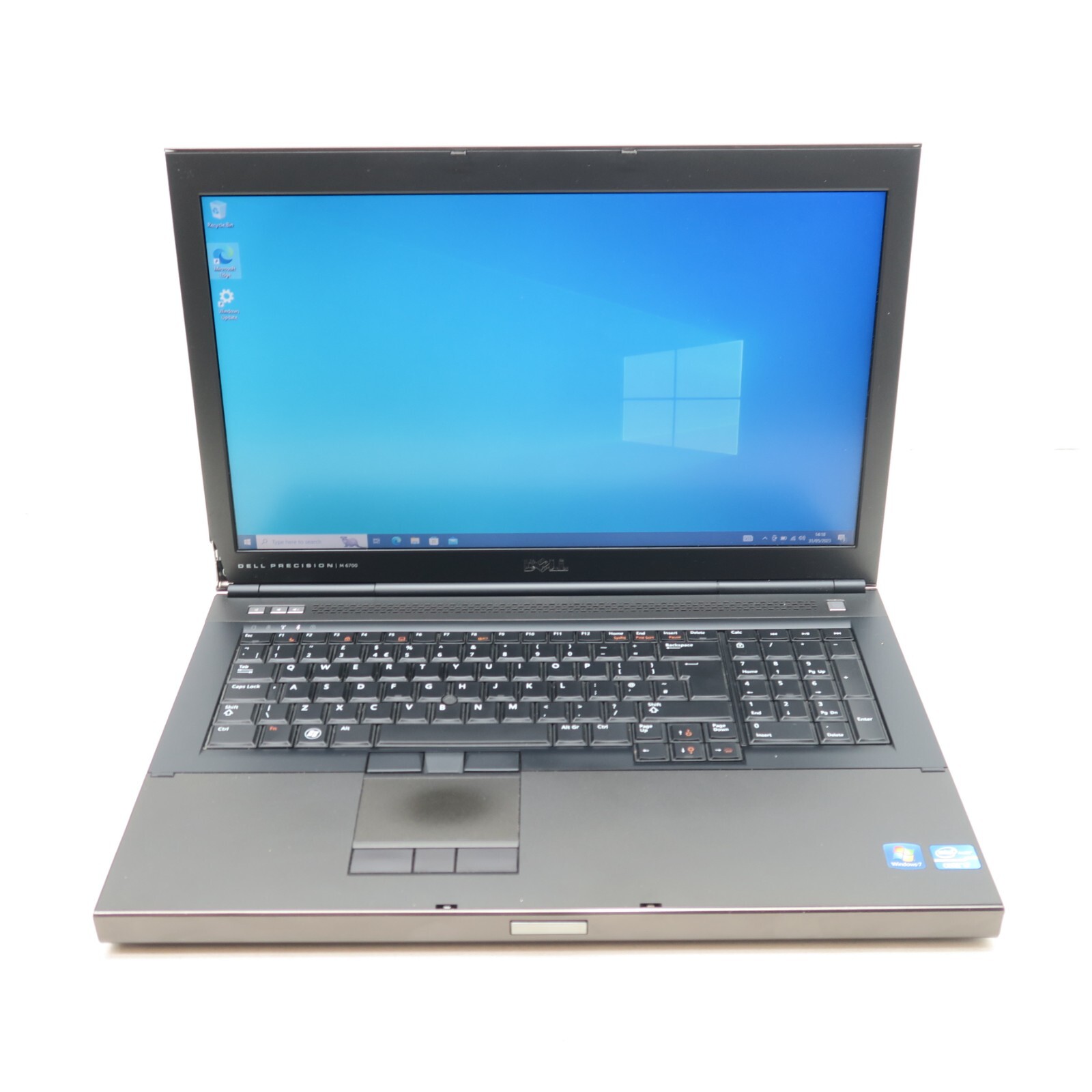 Dell Precision M6700 Windows 10 17" Laptop Intel i7 3520M 2.9Ghz 8GB 240GB SSD - Picture 2 of 21