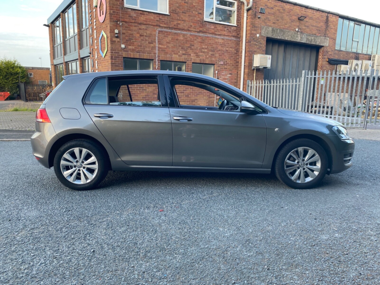 Volkswagen Golf 1.6tdi BlueMotion Tech DSG Low Miles/FSH/Serviced