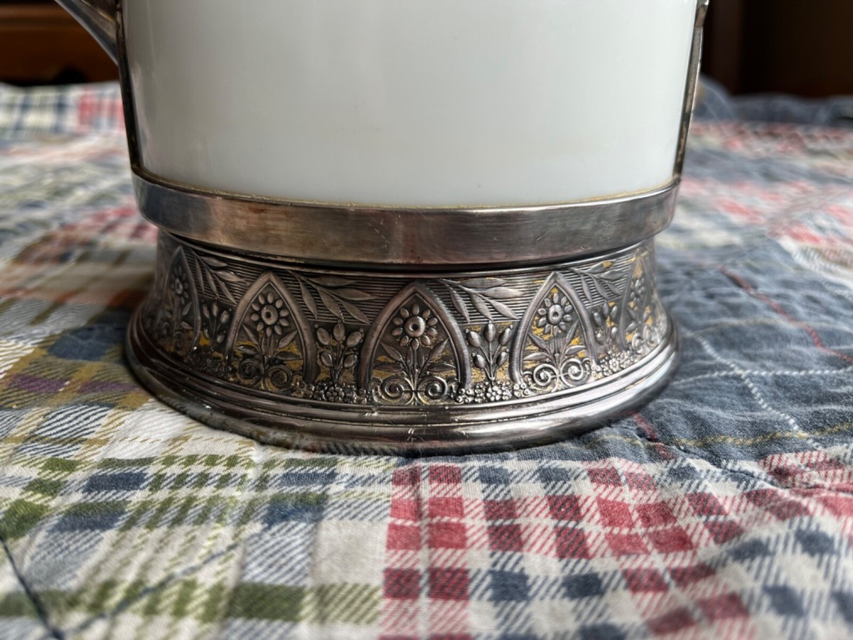 Rare Vintage Simpson Hall Miller Co Quadruple Silverplate & White