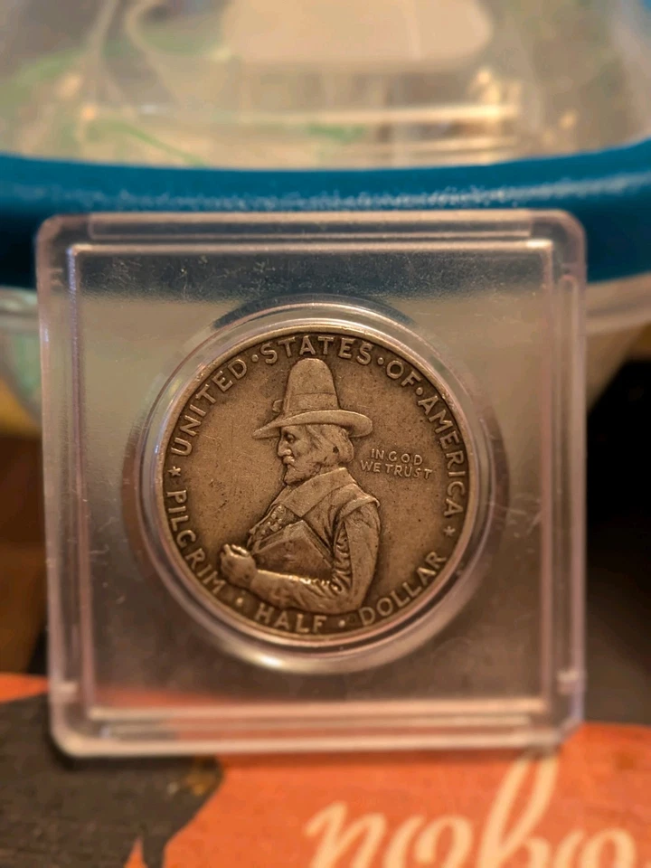 1920 Pilgrim Commemorative Silver Half Dollar Choice BU Uncirculated - Toned! - Image 4 of 4