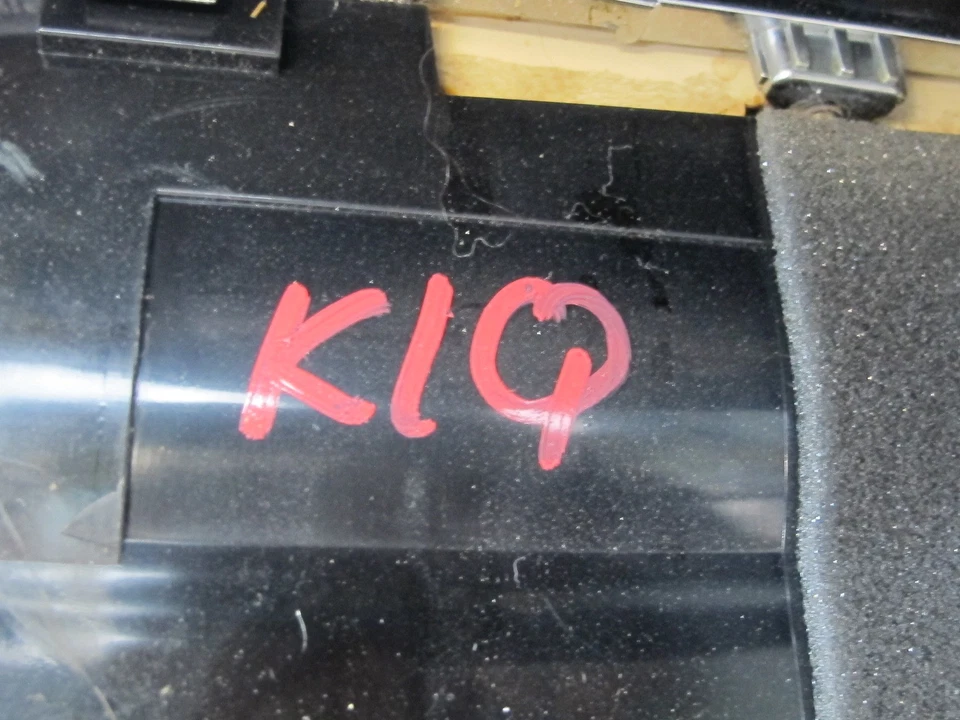 Infiniti QX56 2011-2013 consola central delantera palanca de cambios moldura panel bisel Foto 2 de 4