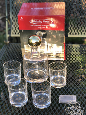 VTG New in Box Holiday Home Whiskey Set Decanter With 4 Glasses-RARE
