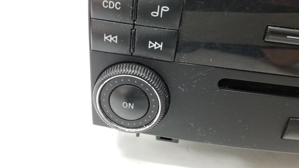 MERCEDES A CLASS (W169) 2004-2007 Radio Autoradio A1698700689 - Bild 2 von 4