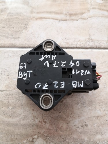 Mercedes-Benz 2004/Esp turn yaw rate sensor/0265005246/A0025426618 - Picture 5 of 6