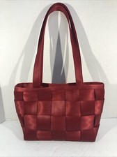 Harveys The Original Seatbelt Bag Red Scarlet...