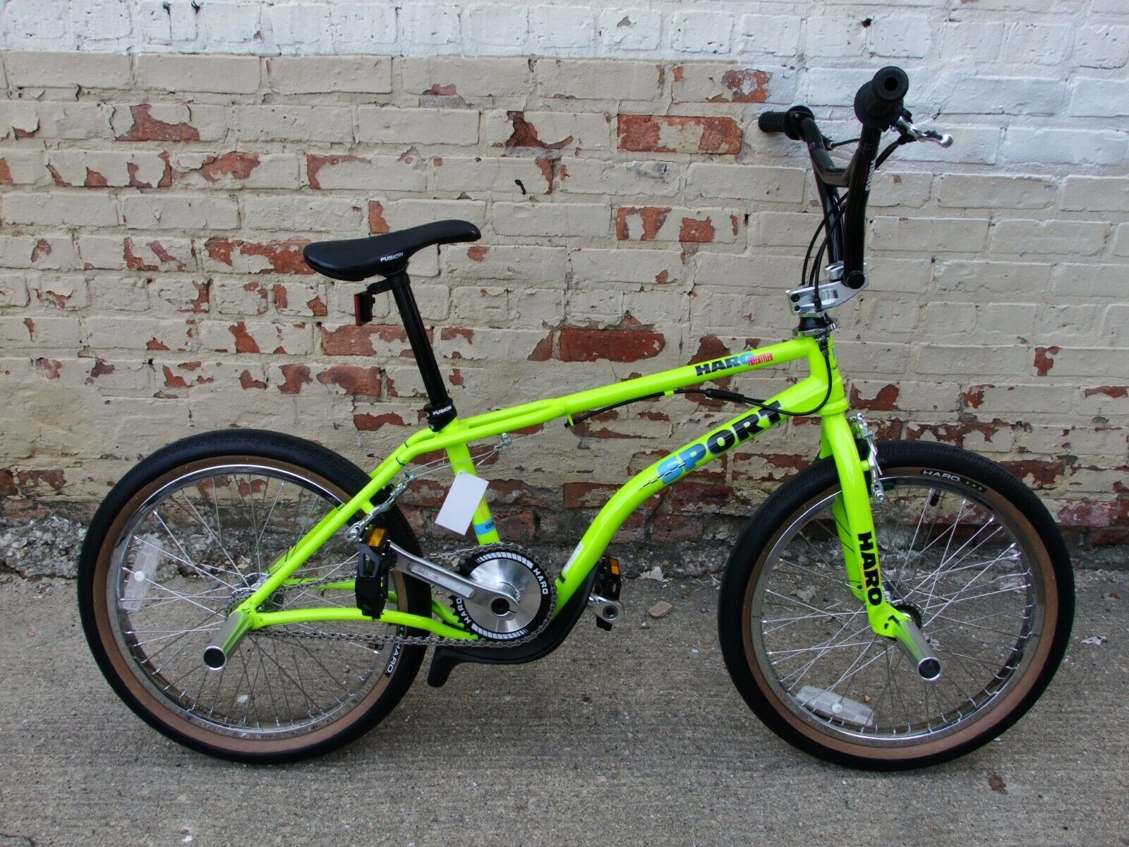 New 2020 Haro Lineage Sport Bashguard, BMX, Freestyle Bike, Neon