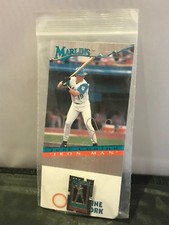 Miami Marlins Sports Fan Pin, Button Sunshine Network Jeff Conine Pin NEW 2/5