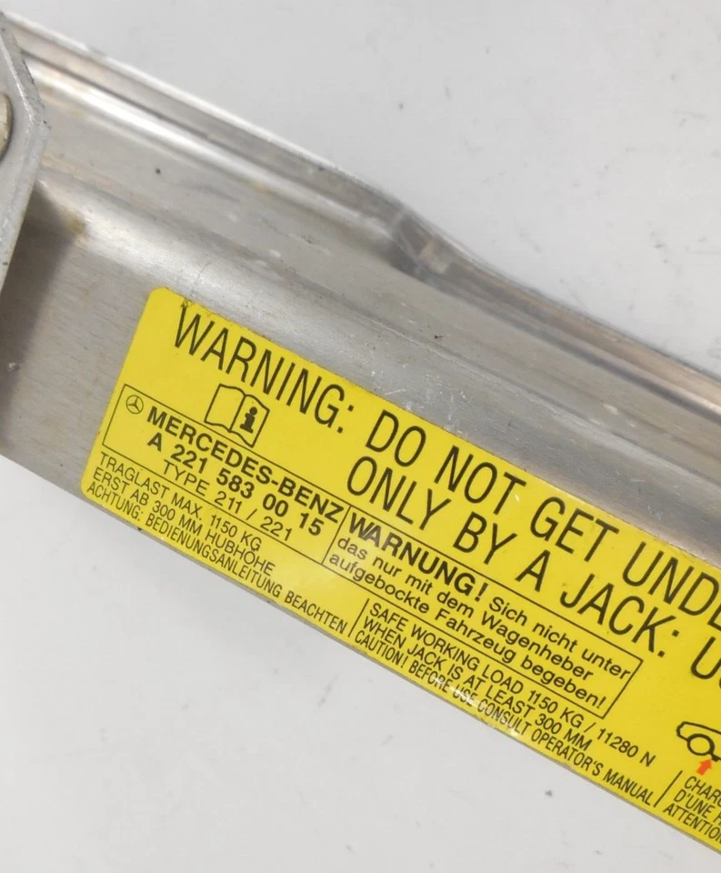 Mercedes-Benz CL550 2007 07 llave de tuerca y gato de repuesto OEM Foto 2 de 2