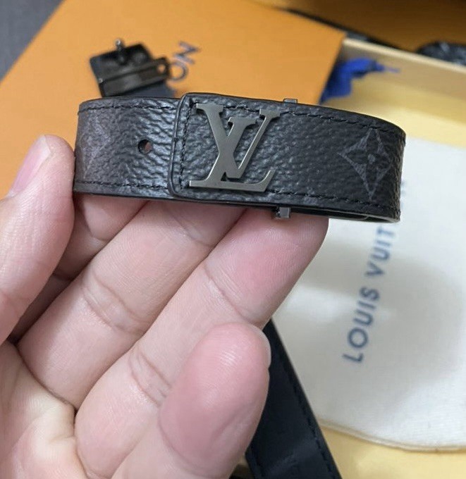 Louie Vuitton Monogram Eclipse Wallet - image 3