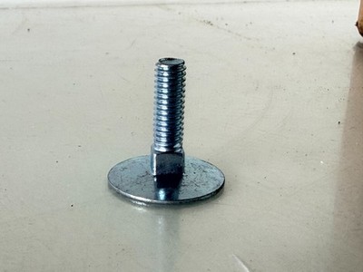 Qty 4 -5/16''-18 Round Head Square Neck Elevator Bolts Grade 2 Zinc (44)