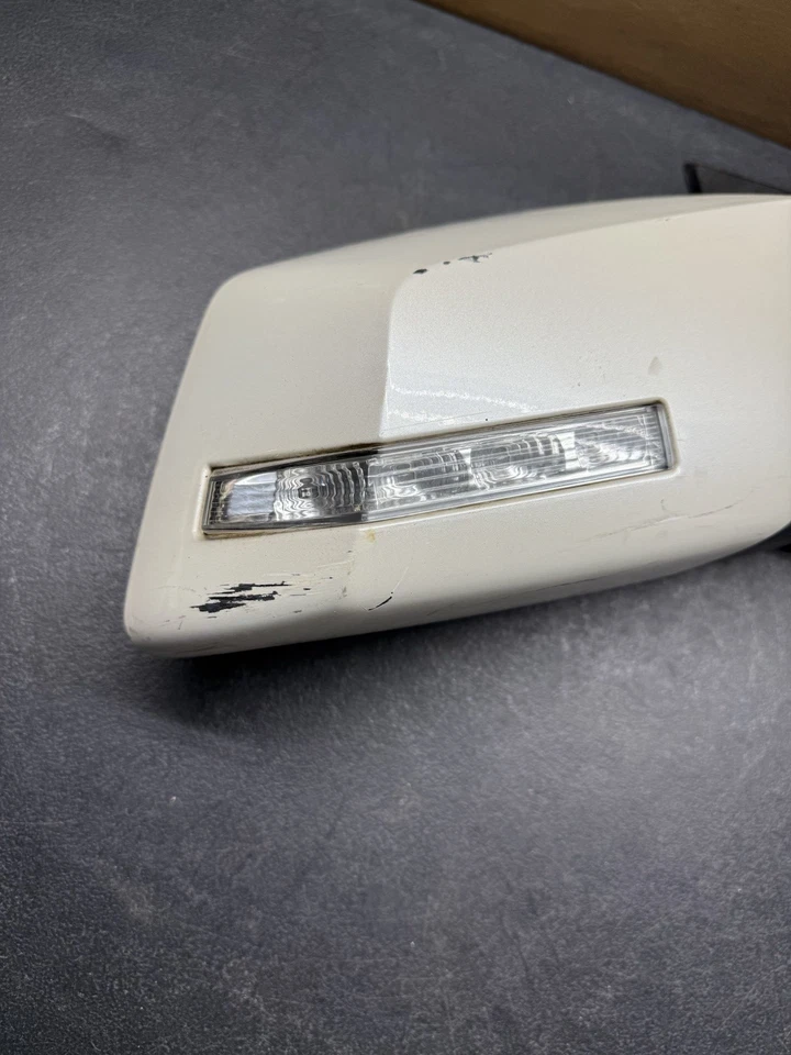 2009-2017 Оригинальный Chevy Acadia Traverse правый подогрев сигнал питания сложить зеркало #428 - Изображение 2 из 4