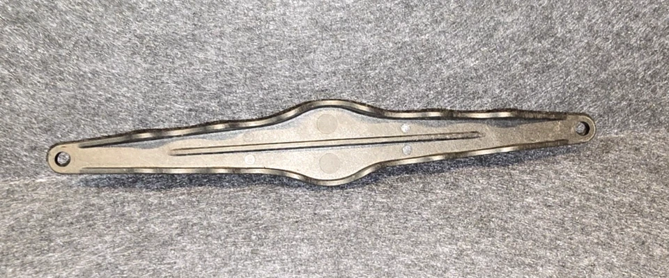 Vintage Losi A-9898 XXX-4 Buggy XXX-S Car Graphite Battery Strap Hold Down RARE - Image 3 of 4