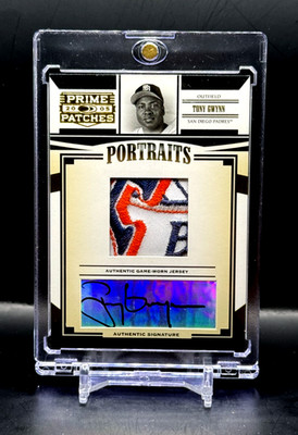 2005 Donruss Tony Gwynn INSANE 3-Color Game-Worn Patch Auto #P-81 /50    