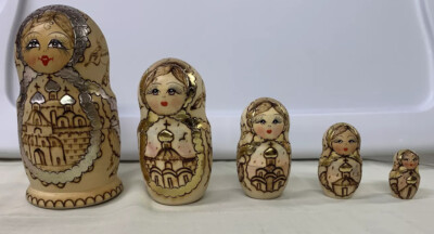 Vintage Russian Matreshka Birch Wooden Nesting Doll Hand Painted Gold Leaf