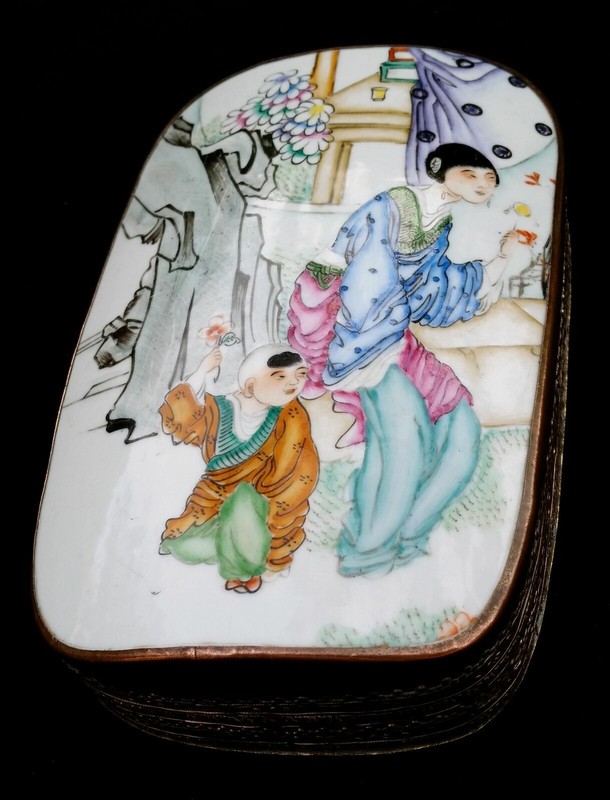 ANTIQUE CHINESE PORCELAIN OPIUM (JEWELRY) BOX 19th C. QING SILVER / COPPER
