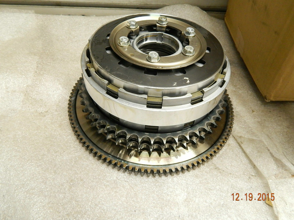 Clutch Hub Assy Shell Plates Harley Softail Touring Dyna 2006^ OEM