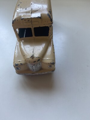 DINKY TOYS England : Ambulance DAIMLER, réf. 253, dans sa boîte d'origine. On joint u