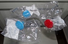 stock lotto nr. 3 pomoli pomelli colorati rosso blu armadio cassettiere comodini