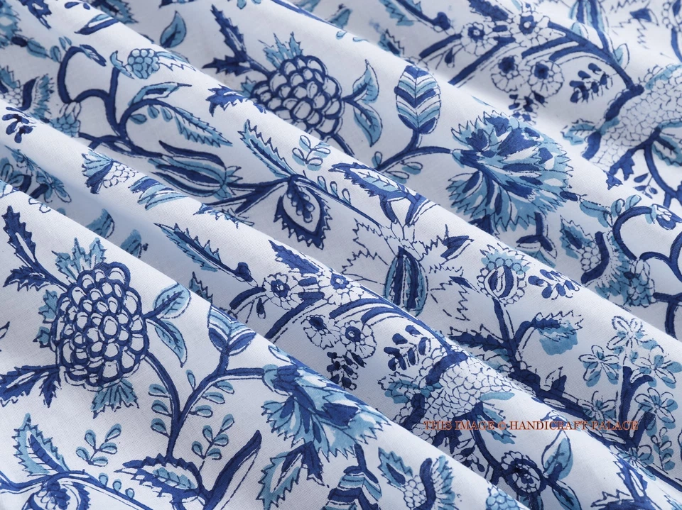 Arte de costura de tela de algodón con estampado floral floral azul indio de 10 yardas Foto 3 de 4