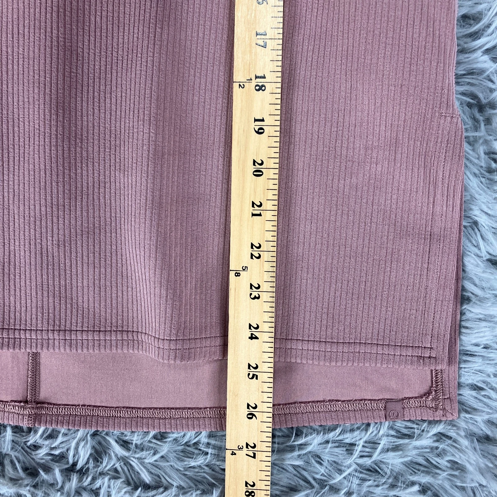 lululemon v-neck relaxed fit short sleeve rib knit shirt