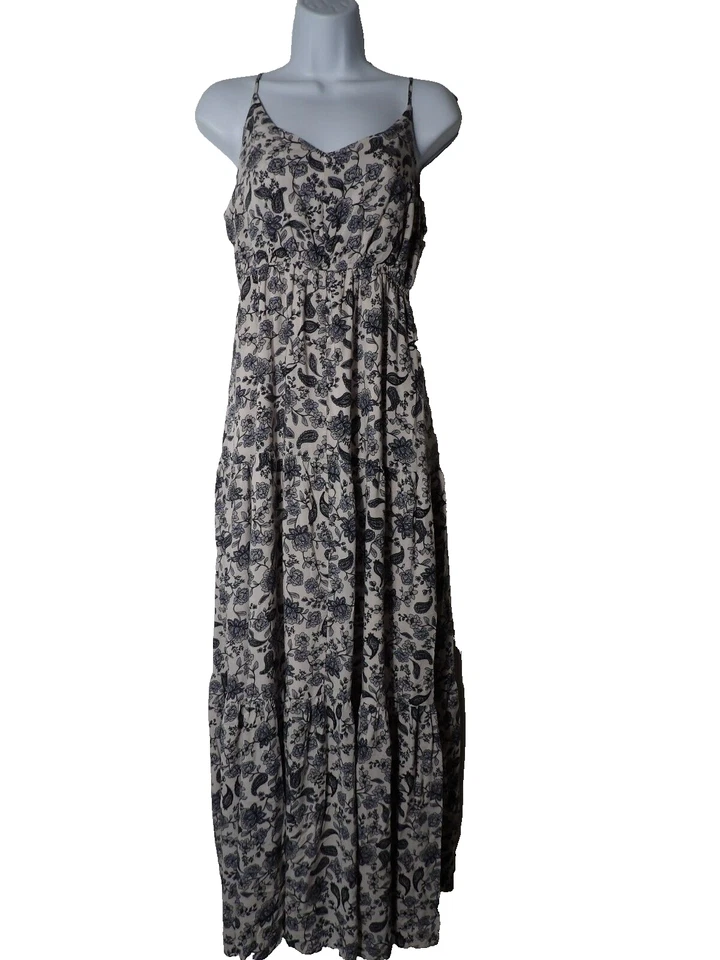 Maxi Vestido BB Dakota Con Niveles Mediano Tanque Floral Boho Hippie Cottage Core Foto 3 de 4