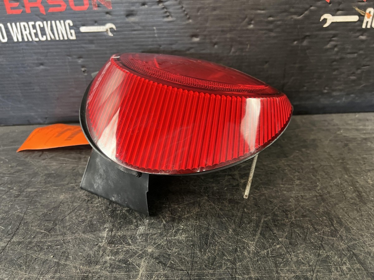 02-05 FORD THUNDERBIRD DRIVER LEFT LH BRAKE STOP TAIL LIGHT LAMP
