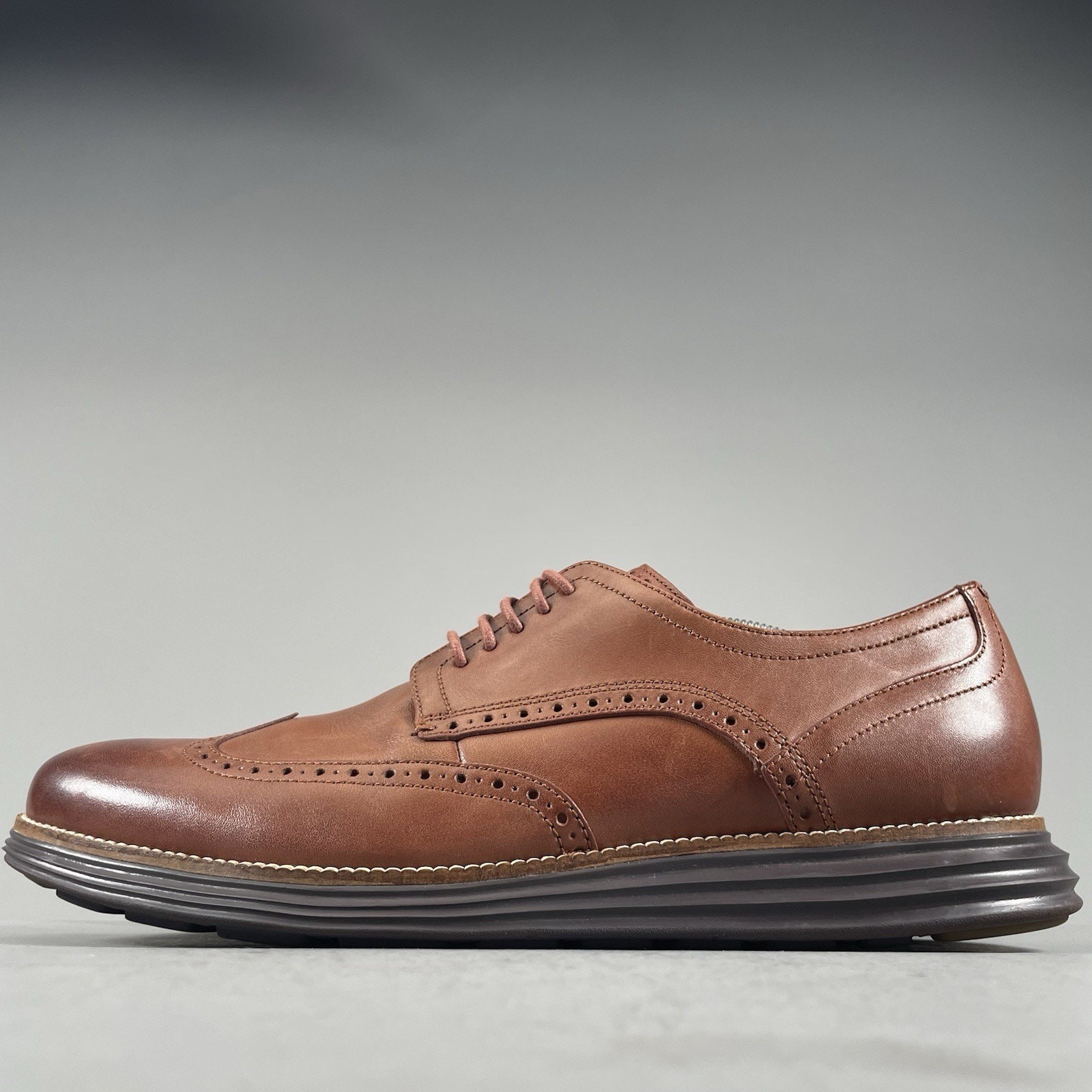 SAOLA Scarpa elegante casual Oxford Cole Haan originale Grand da uomo 12 M in pelle marrone punta alare