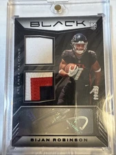 2023 Bijan Robinson dual 3 color Patch Rookie Auto RPA /99 Panini Black (auc80)