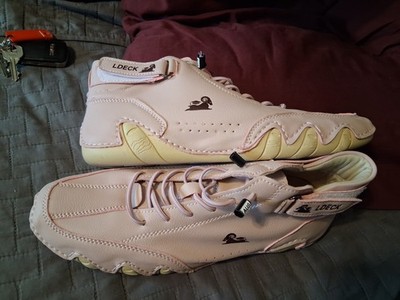Womens aus l deck shoes 9-9.5 (40)