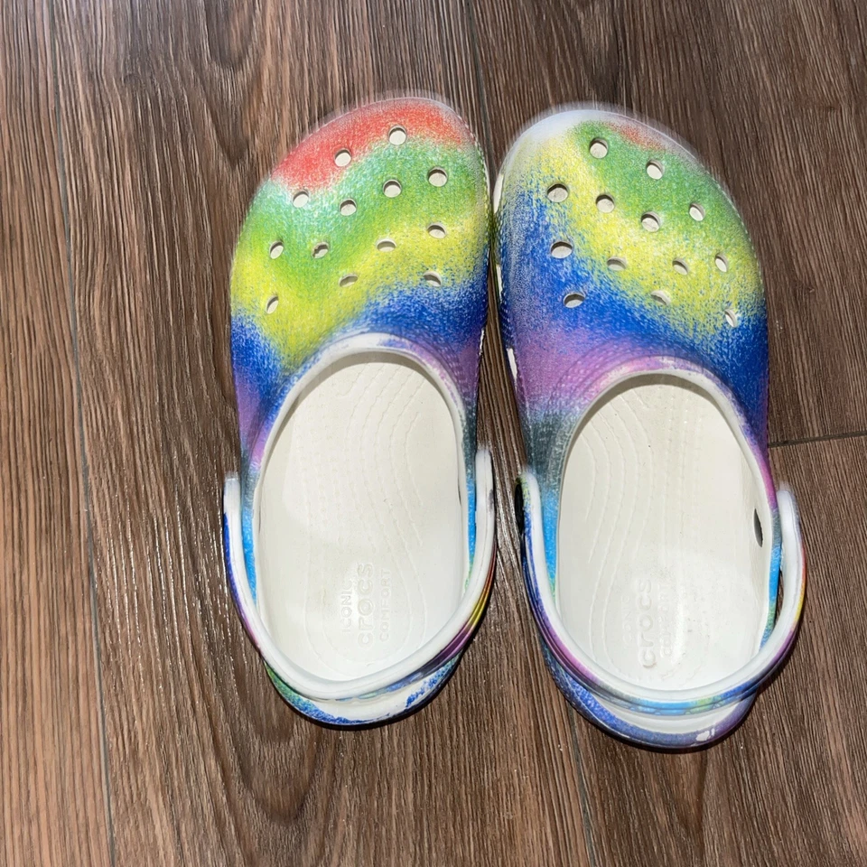 Crocs Clásico Zueco Zapatos Niñas Talla C12 Multicolor Tie Dye Sandalias Sin Cordones Foto 4 de 4