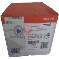 New in Box Honeywell EC7850A 1072 230V Mod 2 Sec Purge Burner Controller