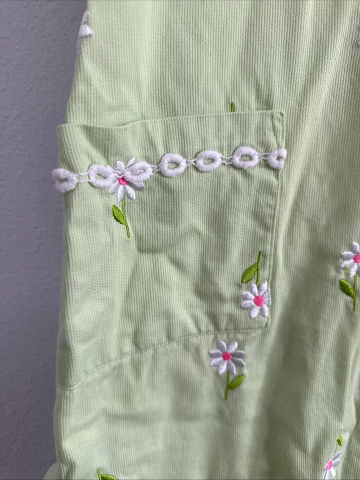 Vestido De Colección Lilly Pulitzer Niños 7 Verde Bordado Floral Margarita Sin Mangas Primavera Foto 3 de 4