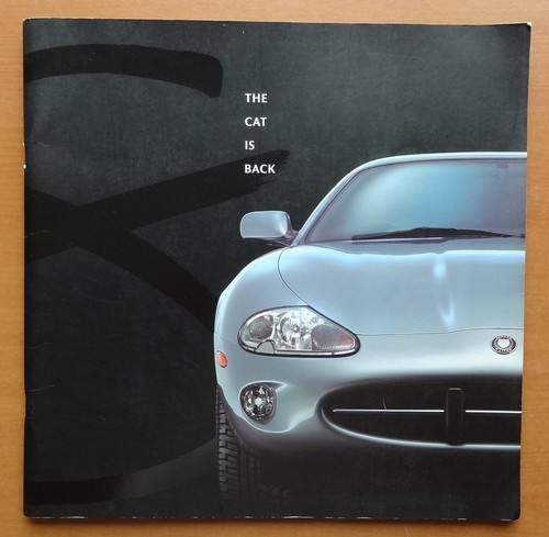 V39050 JAGUAR XK8 COUPE & CABRIOLET - CATALOGUE - 1996 - 30x30 - NL NL - Imagen 1 de 2