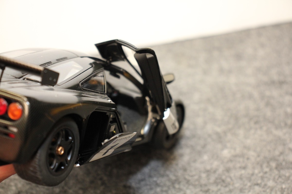 1/18 AUTOART McLAREN F1 STEALTH GRAN TURISMO GT5 RACE CAR