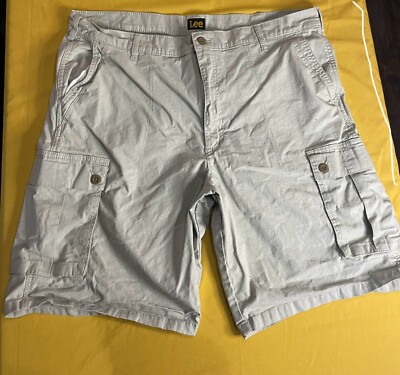 Lee's Men Relaxed Fit Cargo Shorts 11