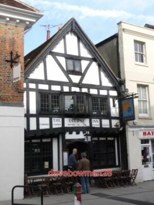 FOTO WINCHESTER: DAS ECLIPSE GASTHAUS MIT DEM NAMEN DIESER KNEIPE IST ES EHER IRONI