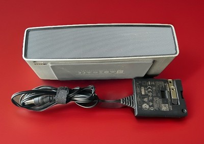 BOSE SoundLink Mini シルバー 充電器付き Bose SoundLink Mini I Bluetooth Speaker Silver /Bose Deep Bass