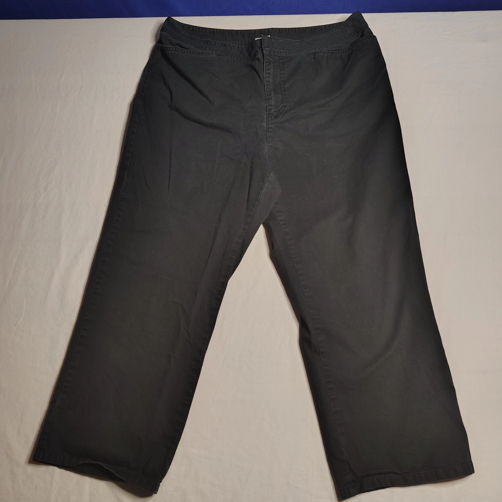 Calvin Klein Women's Pants Capri Sz 12 Black Stretch