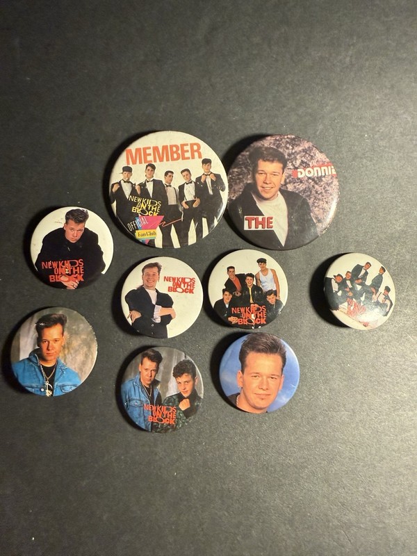 Lot of 9 Vintage New Kids On The Block Pins Buttons NKOTB Donnie Wahlberg