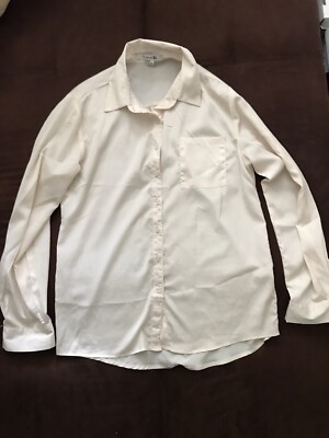Forever 21 Women’s White Silky Satin Feel Button Up Long Sleeve Blouse  Medium