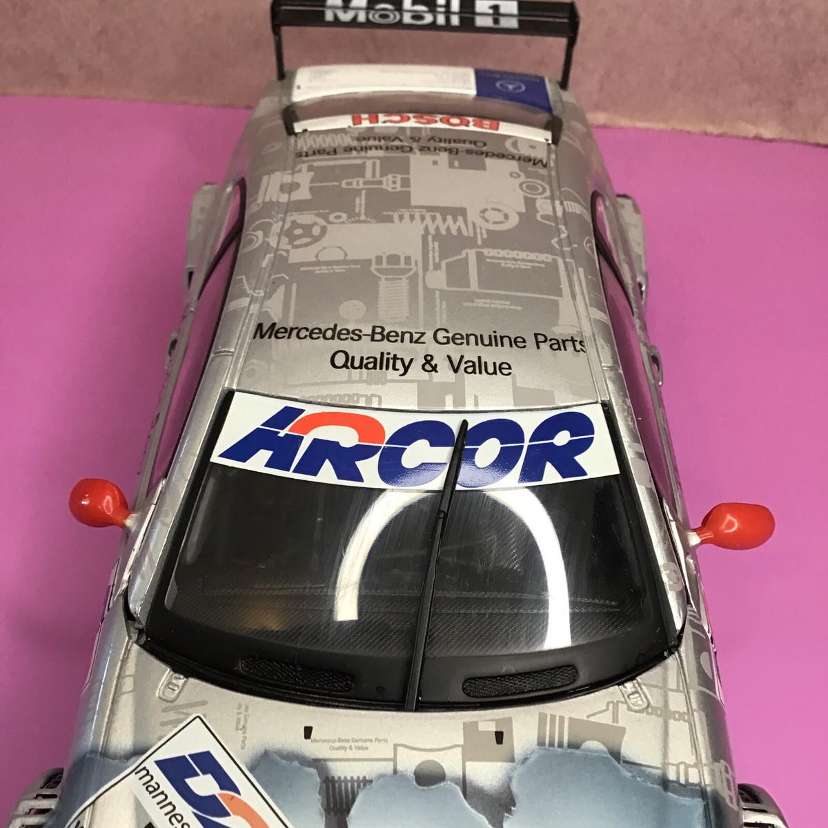 Maisto Mercedes-Benz CLK-DTM 2000, 1/18 Diecast Model Mannesmann